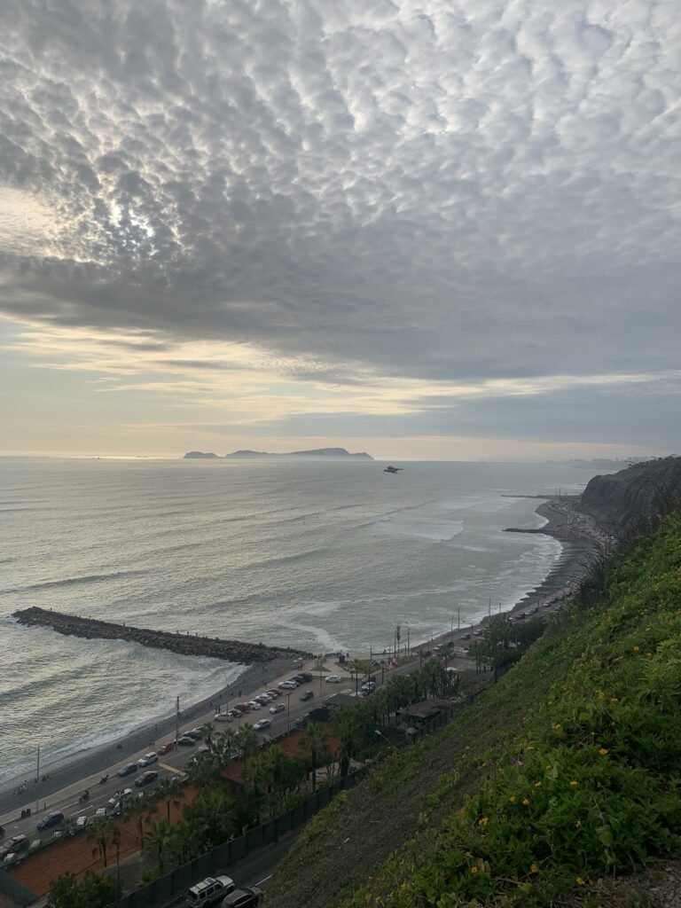 La plage des surfers à Lima