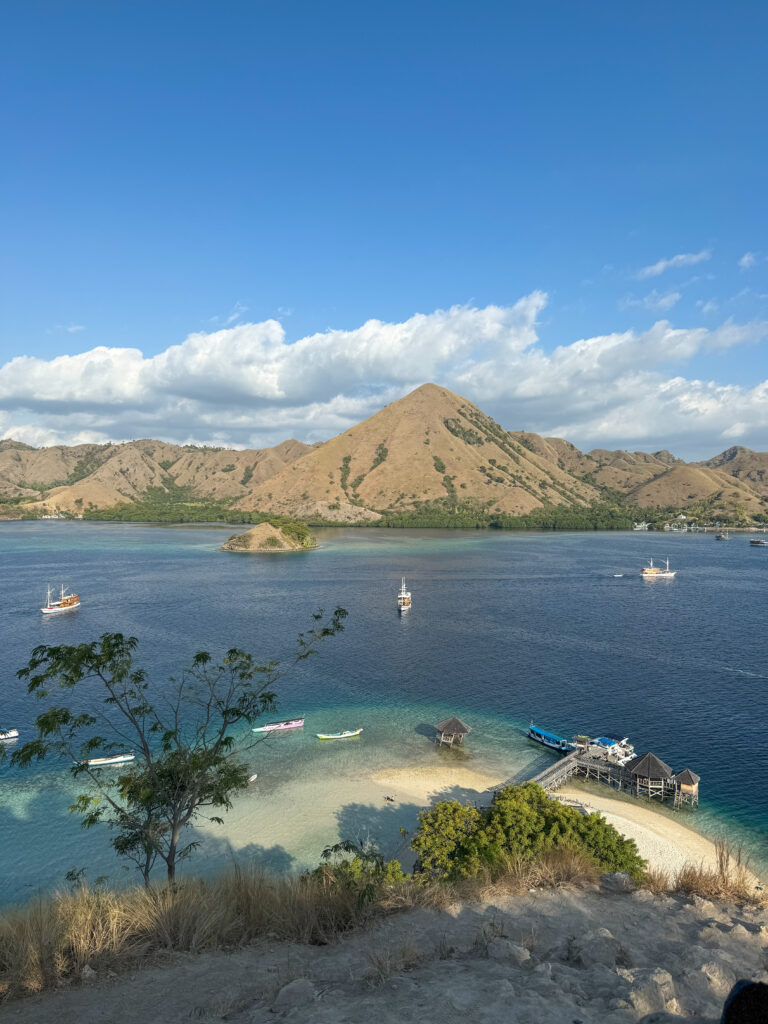 Vue sur la mer et paysages depuis Kelod Island